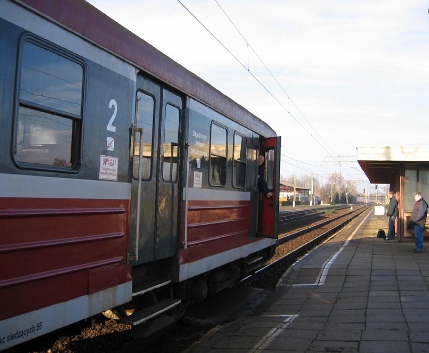 Pociąg z Przemyśla do Kołobrzegu utknął w Karsznicach. Pasażerowie czekali kilka godzin