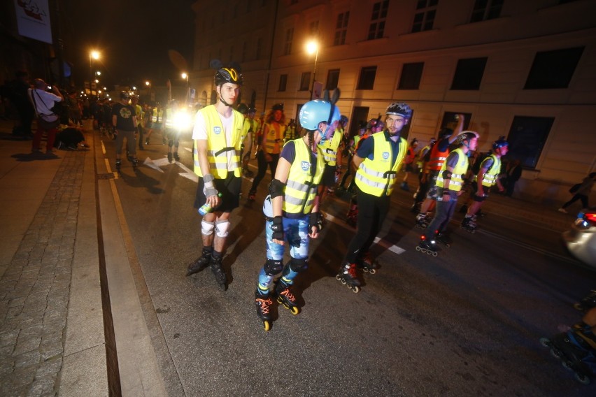 Nightskating Warszawa 2018. Nocny przejazd i hołd dla Myszki...