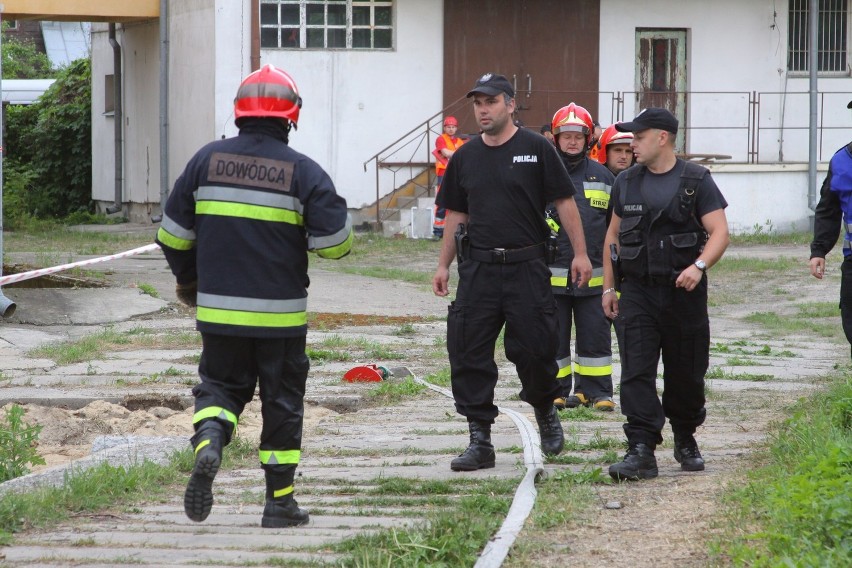 Puławy: Ruszyły międzywojewódzkie ćwiczenia strażackie (zdjęcia)
