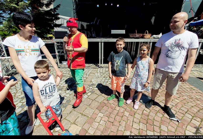 Rodzinny Dzień Dziecka na placu przed teatrem. Zobaczcie, jak było! [ZDJĘCIA]