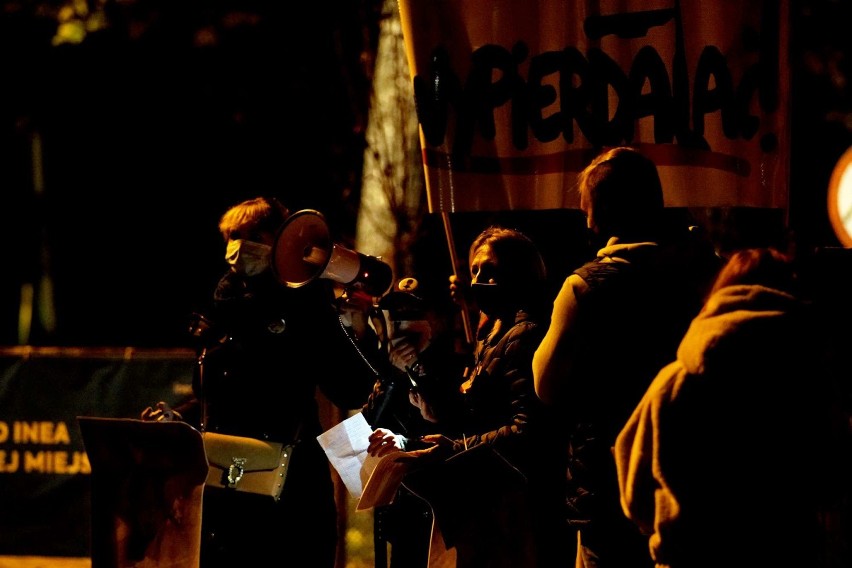 Międzychodzianie kolejny dzień protestowali - tłumy na...