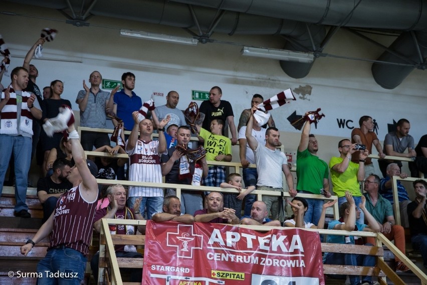 Spójnia w trzech spotkaniach pokonała w półfinale play off...