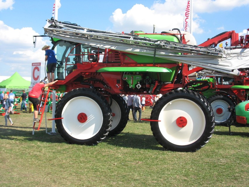 Do wielu maszyn rolniczych na Agro Show można wejść