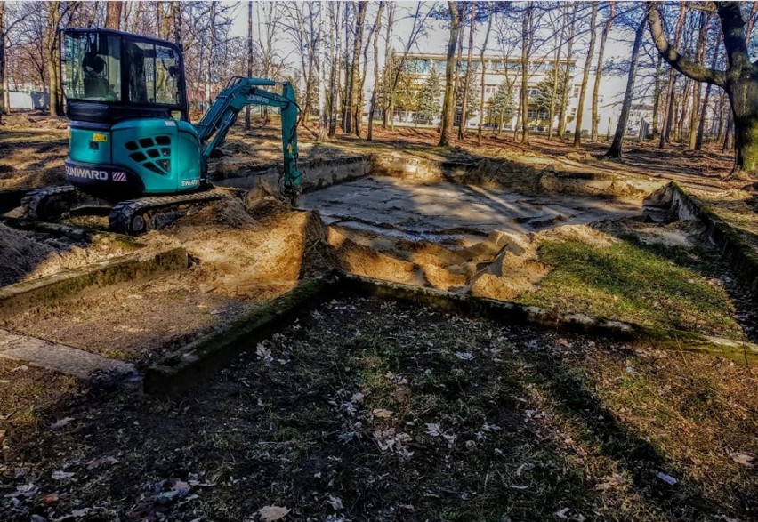 Trwa rewitalizacja Parku im. Skarbka-Borowskiego w Dębicy