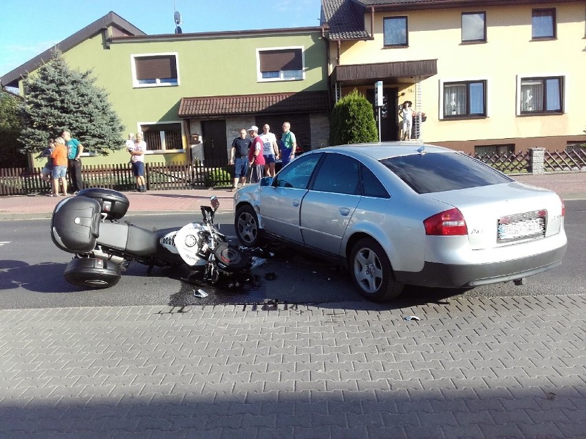 Grodzisk: zderzenie auta z motocyklem FOT