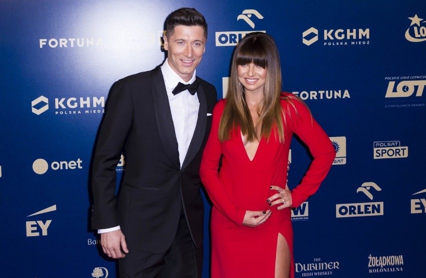 Anna Lewandowska i Robert Lewandowski (ślub w 2013 r.)...