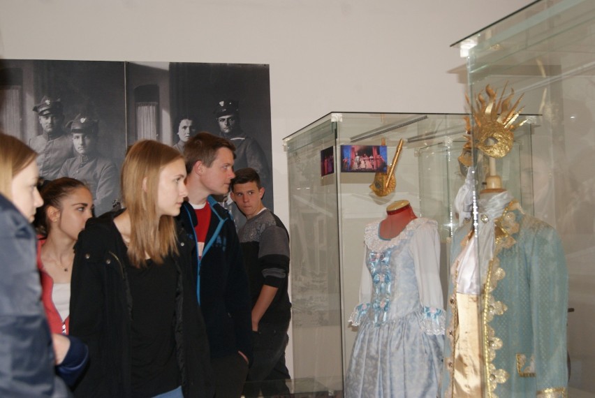 Gimnazjaliści w Muzeum Ziemi Zbąszyńskiej i Regionu Kozła