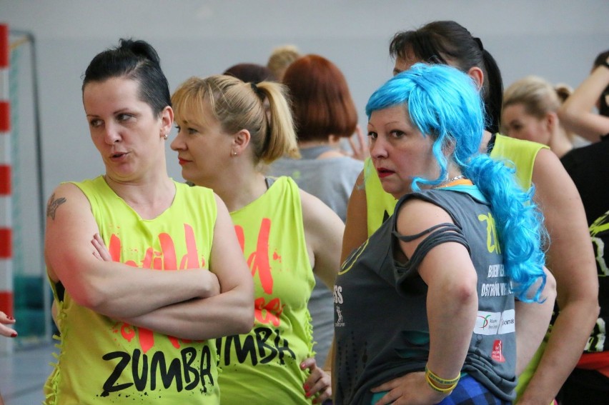 Ponad 180 osób wzięło udział w maratonie zumby, który odbył...
