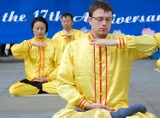 Falun Dafa w Ustce: Akcja informacyjna na usteckiej promenadzie