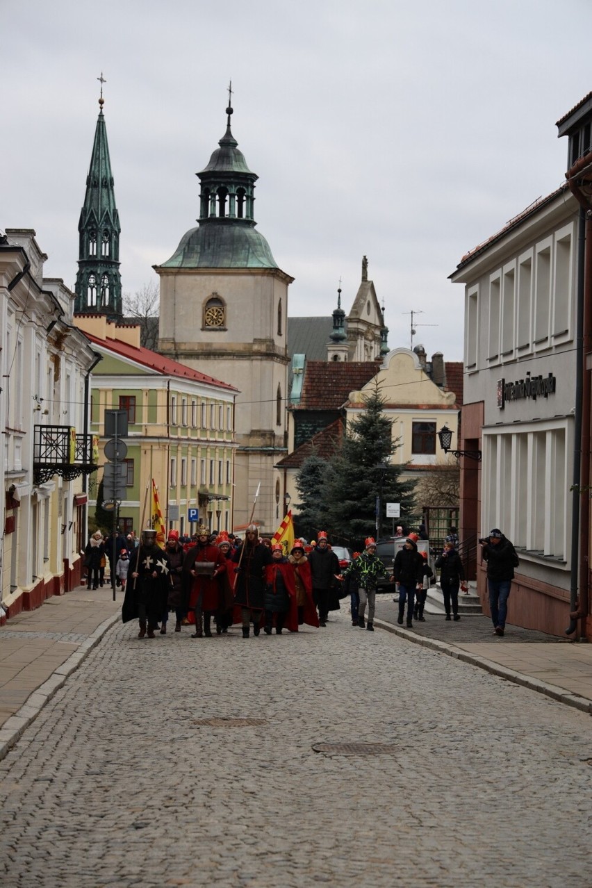 Widowiskowy Orszak Trzech Króli w Sandomierzu. Zobacz nowe zdjęcia