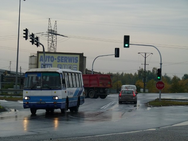 Teraz ze Stobiecka  do Ładzic można dojechać przecinając trasę DK1