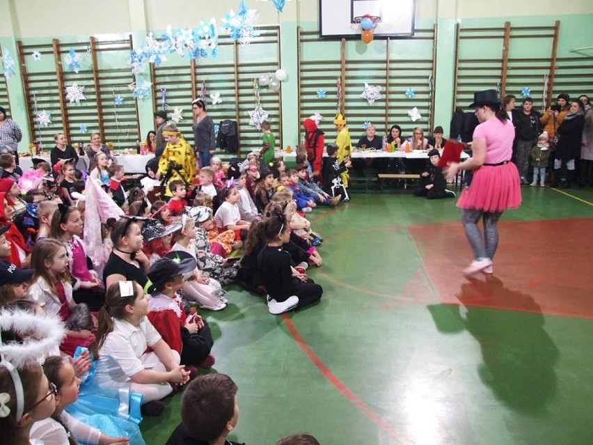 Bal karnawałowy w Publicznej Szkole Podstawowej w Krajence