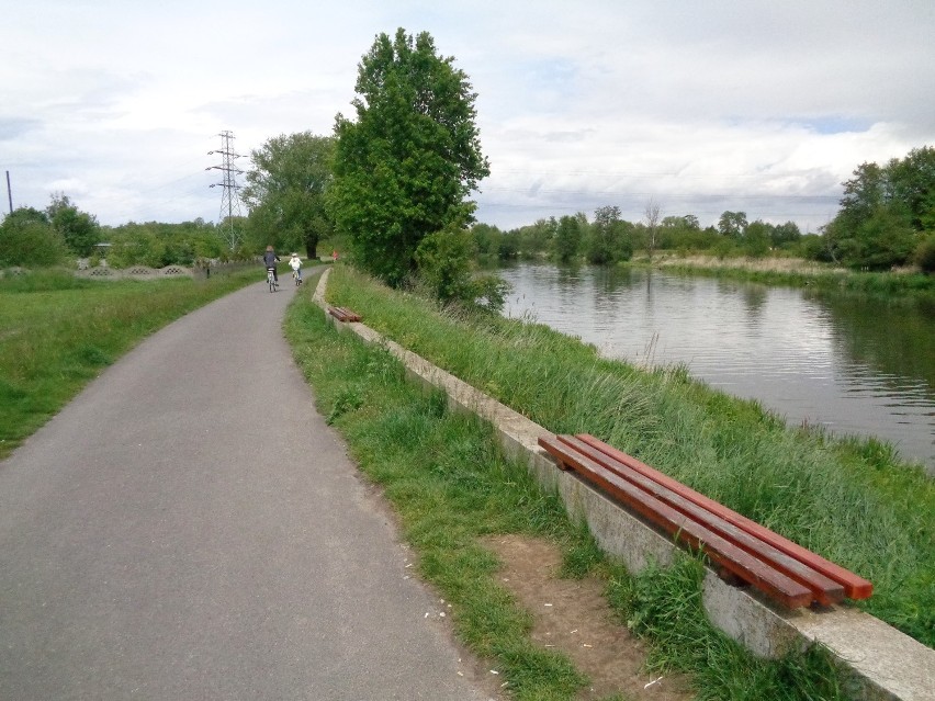 Kładka pieszo-rowerowa ma powstać w okolicach wiaduktu nad rzeką Prosną ZDJĘCIA