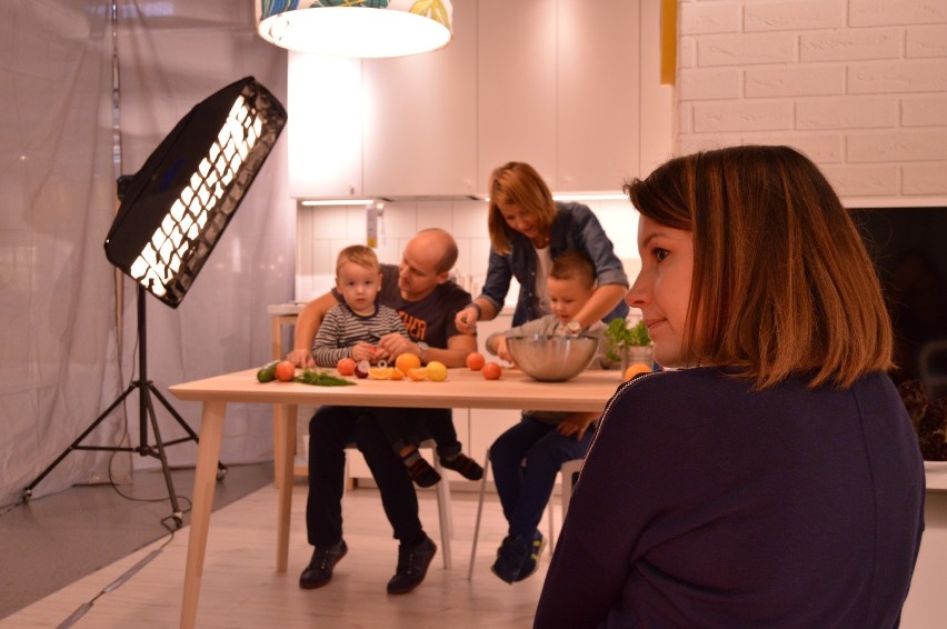 Zwycięzcy wakacyjnego konkursu wzięli udział w sesji zdjęciowej w IKEA Łódź