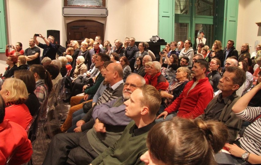 Tłumy na spotkaniu ze słynnym podróżnikiem Aleksandrem Dobą w Muzeum Narodowym w Kielcach [WIDEO, zdjęcia]