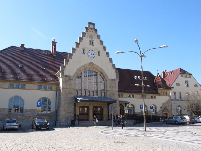 Utrudnienia na dwóch liniach kolejowych na odcinku Jaworzyna Śląska - Świdnica Miasto