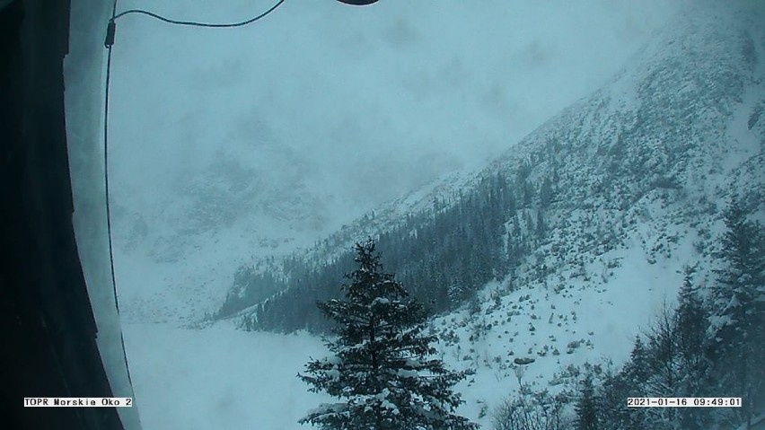 Tatry. W górach lawinowa trójka. Na Kasprowym minus 18 stopni Celsjusza 