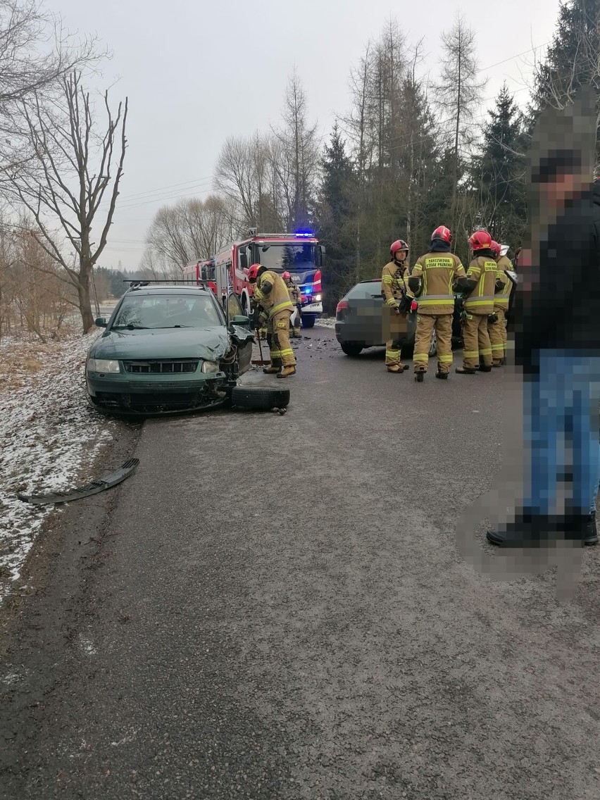 Na Starowiejskiej w Wodzisławiu zderzyły się vw passat i...