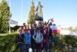 Uczniowie i pracownicy szkoły w Nochowie wzięli udział w "Rajdzie Niepodległości" [GALERIA] 