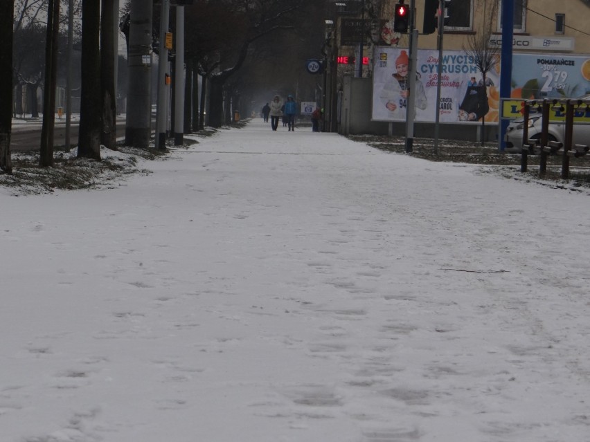 Ostrzeżenie przed intensywnymi opadami śniegu. Jak długo będzie sypać?