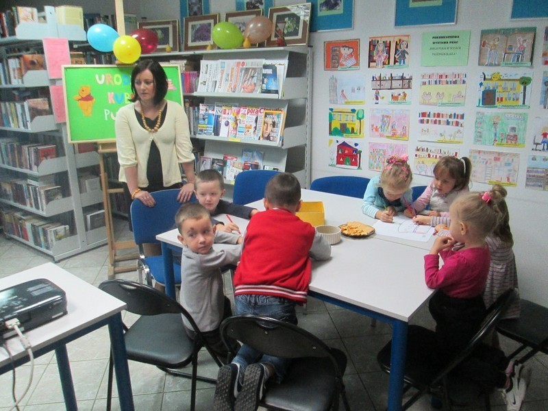 Urodziny Kubusia Puchatka w poddębickiej bibliotece