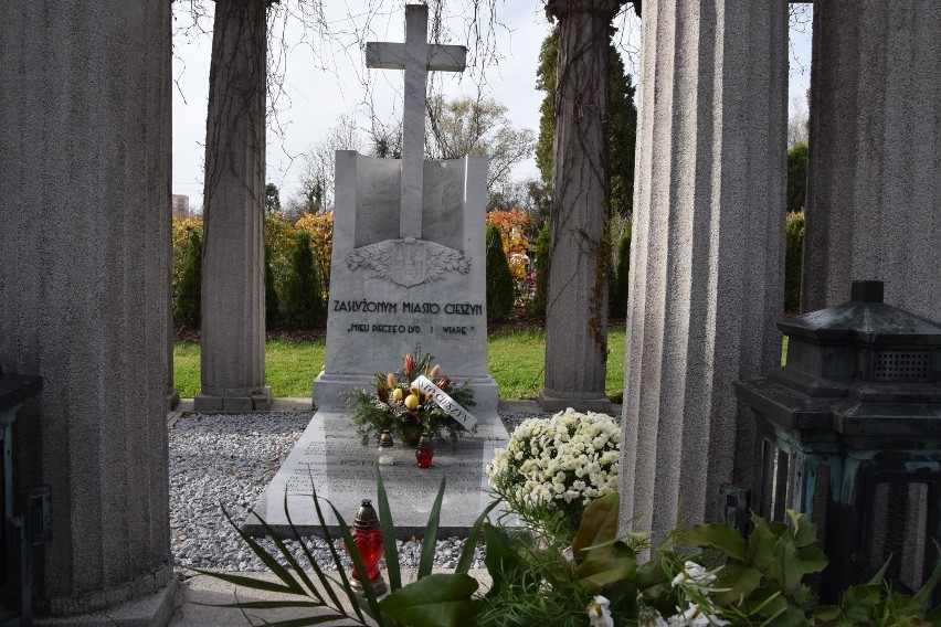 Kwesta na cmentarzu komunalnym w Cieszynie. Pieniądze zostaną przeznaczone na odnowienie Alei Zasłużonych [ZDJĘCIA]