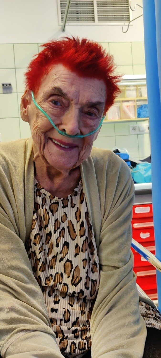 103-letnia artystka malarka, Wanda Nowak-Kosińska -...
