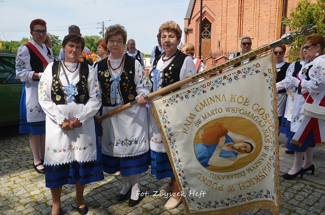 Parafia Krokowa: ks. Grzegorz Kościeniak odprawił mszę w intencji Kół Gospodyń Wiejskich z powiatu puckiego