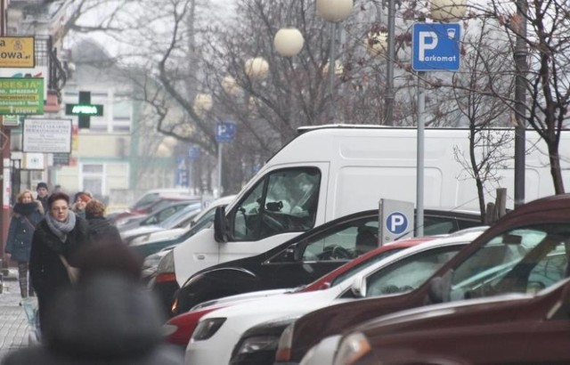 Miejsc parkingowych we Włocławku brakuje