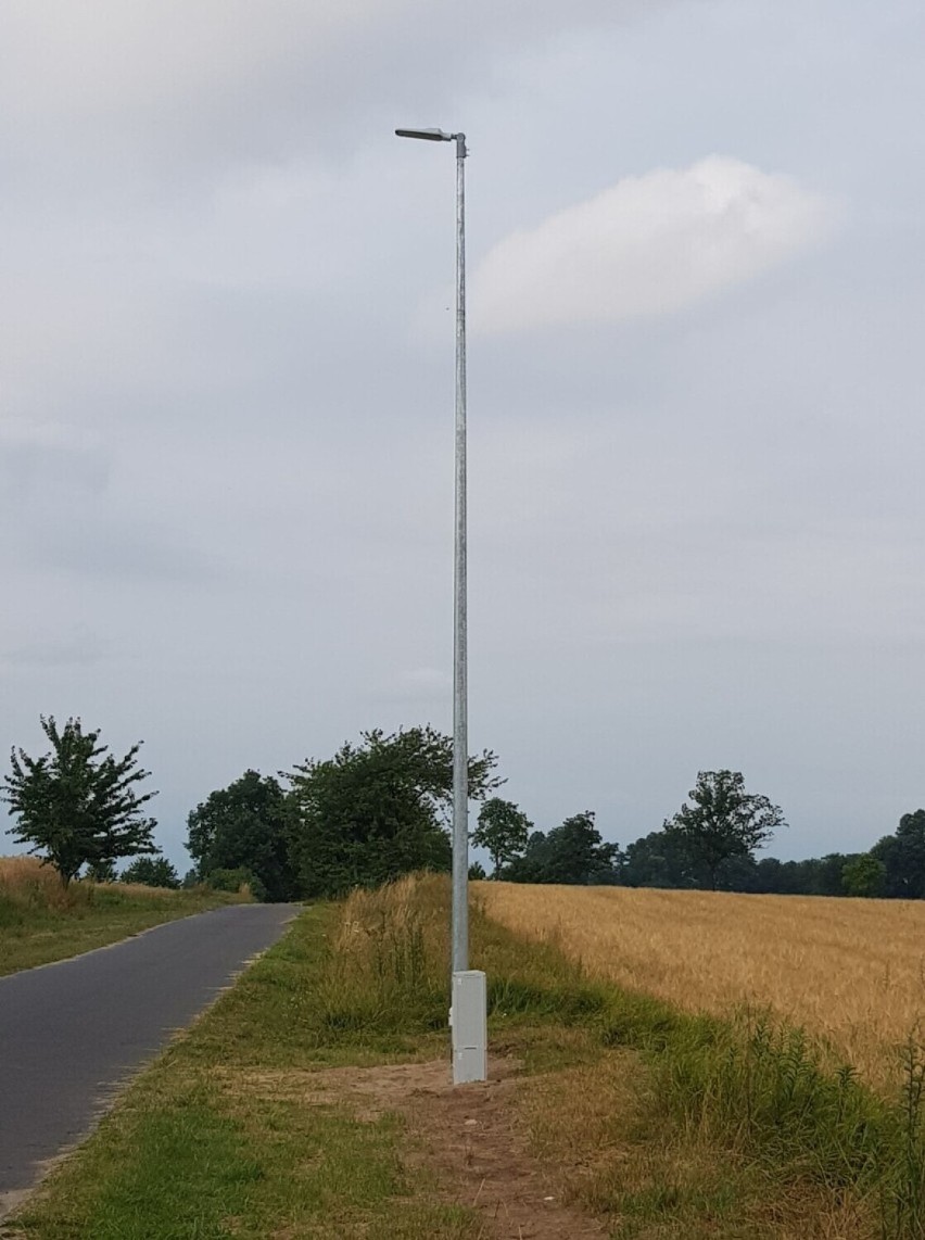 Nowe oświetlenie uliczne. Na Lipowej pojawiły się lampy led