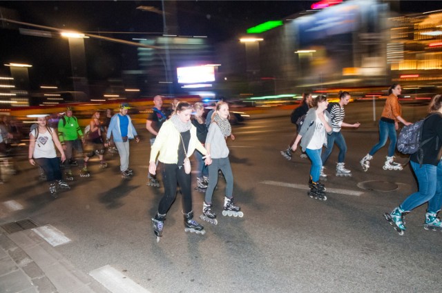 Nightskating Warszawa. Rolkarze wyjadą na ulice w najbliższy czwartek