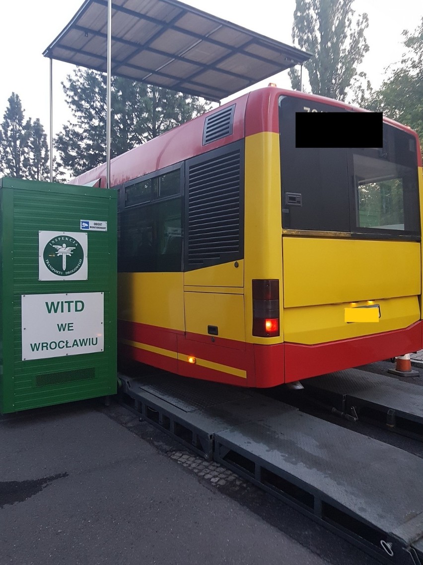 Wrocław: Miejskie autobusy pod lupą ITD. Część została uziemiona