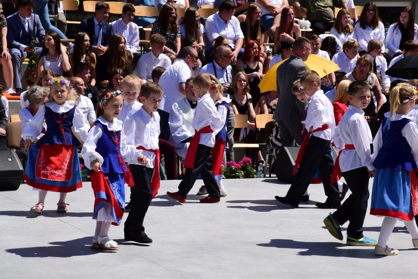 Odnowiony kompleks rekreacyjno-sportowy przy szkole w...