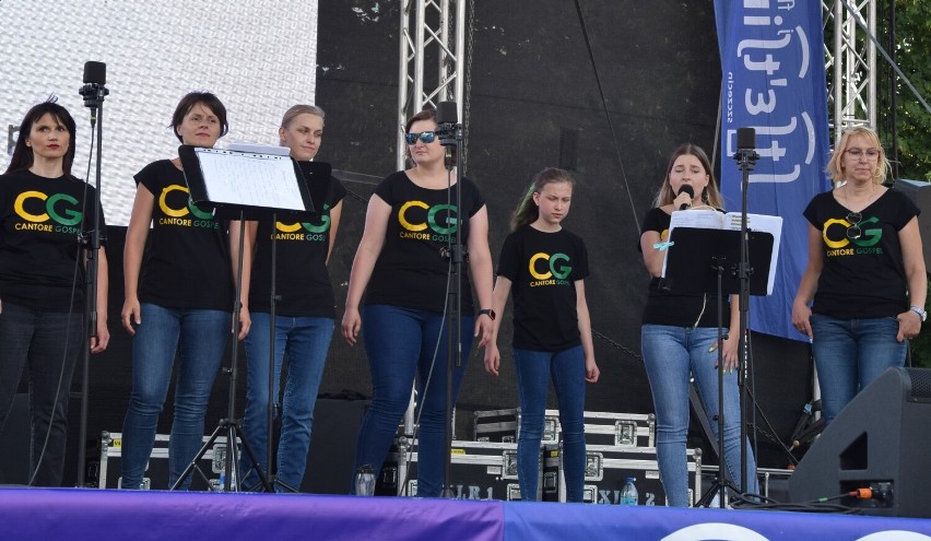 Cantore Gospel ze Stargardu na Jarmarku Jakubowym w Szczecinie