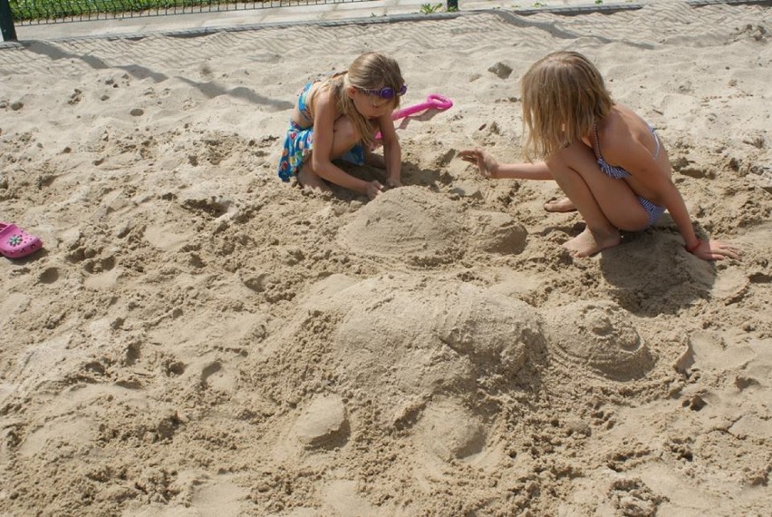 Księża Góra w Radzionkowie zamieniła się w plażę.