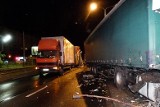 Nocne zderzenie ciężarówek na Zgierskiej [ZDJĘCIA]