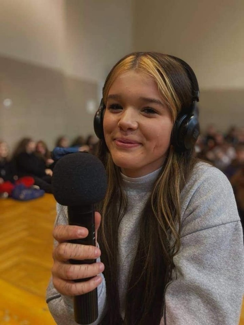 Otrzęsiny klas pierwszych w Zespole Szkół Zawodowych nr 4 w Ostrołęce. Zdjęcia. 18.10.2021