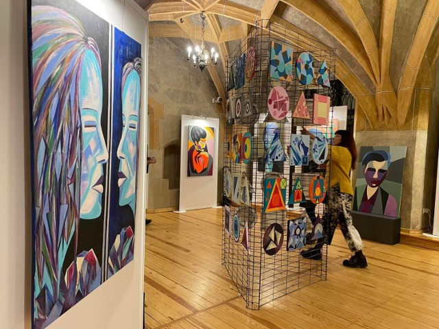 W muzeum można oglądać prace wykonane podczas zajęć w Pracowni Artystycznej "Kulturka".