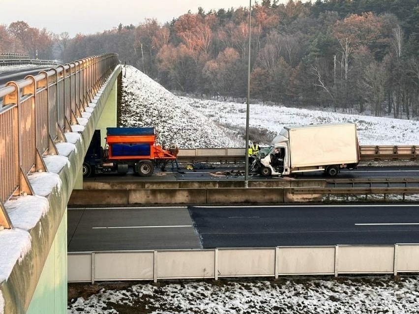 Śmiertelny wypadek na autostradzie A4 koło Bolesławca....