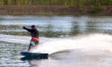 Sosnowiec: To już trzeci sezon wyciągu wakeboardowego na Stawikach [ZDJĘCIA]