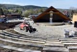 W Wapiennem powstaje park z amfiteatrem. Finał prac na koniec maja