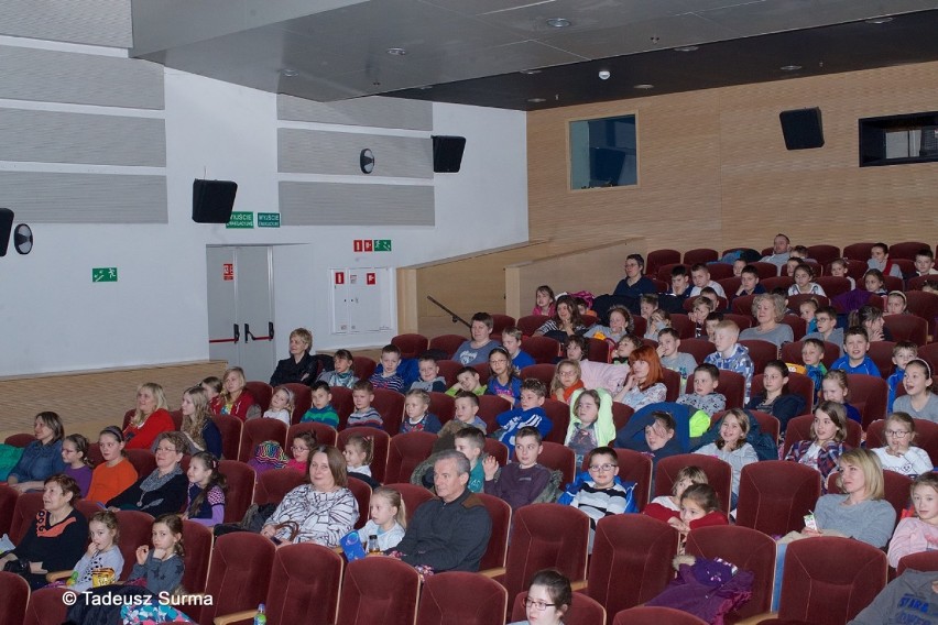 Teatr, taniec, kino. Ferie w Stargardzkim Centrum Kultury w obiektywie Tadeusza Surmy - mega galeria