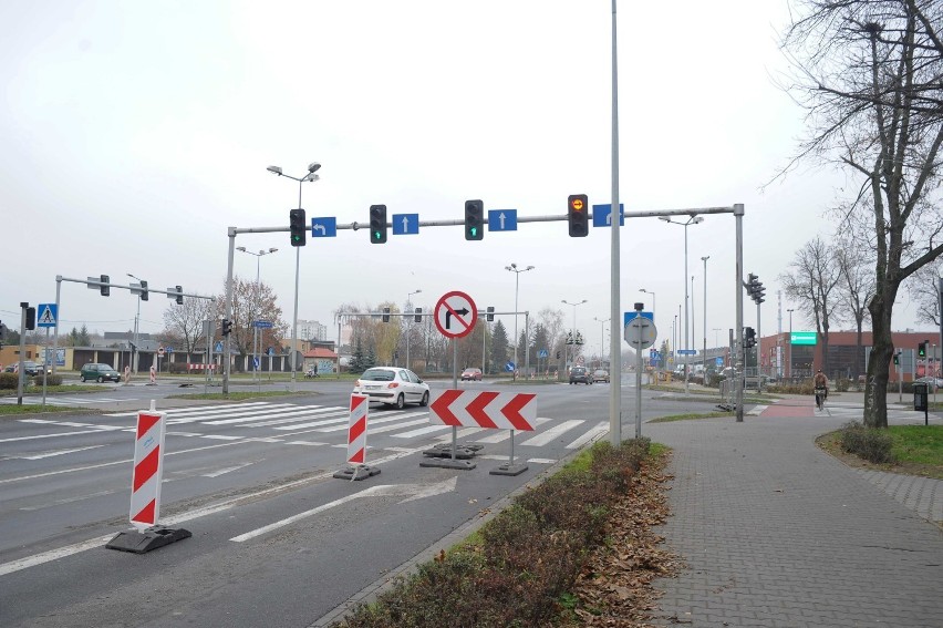 Jadąc Jana Pawła II od strony Korcza nie będzie możliwy skręt w lewo, w Grunwaldzką