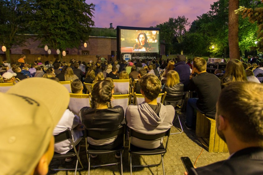 Dziedziniec Nowodworskiego Ośrodka Kultury zaprasza na...