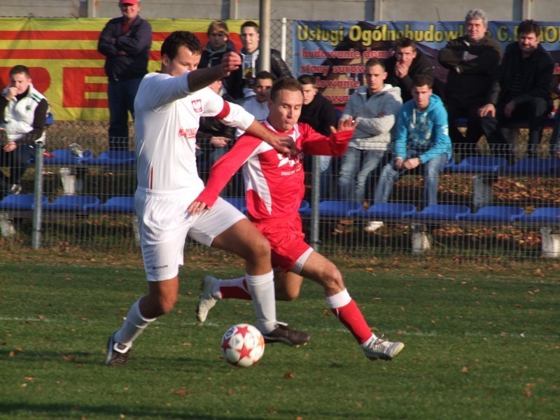 3 liga, grupa śląsko-opolska. LZS Piotrówka - Szczakowianka Jaworzno 0:1 [ZDJĘCIA]