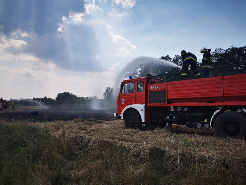 Strażacy z Kaszczoru do pożarów jeżdżą wysłużonym Jelczem