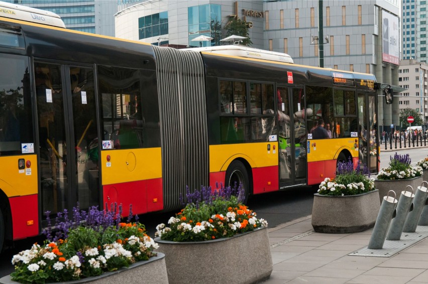 nowe autobusy w Warszawie