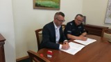 Będą dodatkowe patrole policji na terenie gminy Warta. Samorząd przekazał na ten cel prawie 5 tys. zł