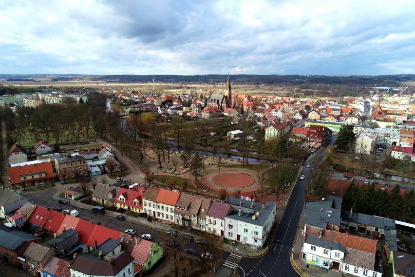 Noteć przecina Drezdenko, dodając miastu uroku. Nad rzeką są też trasy spacerowe