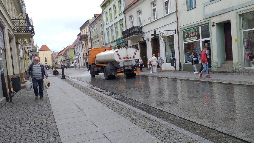 Czyszczenie ulic w Chełmnie ruszyło pełną parą